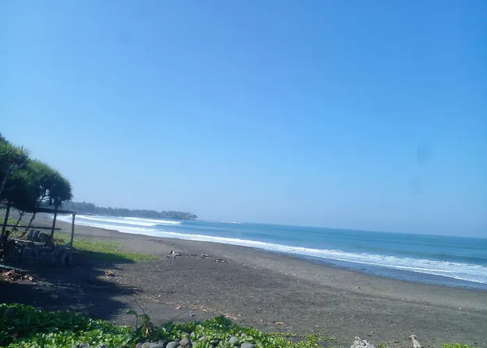 Medewi Good Vibes Stay&surf *